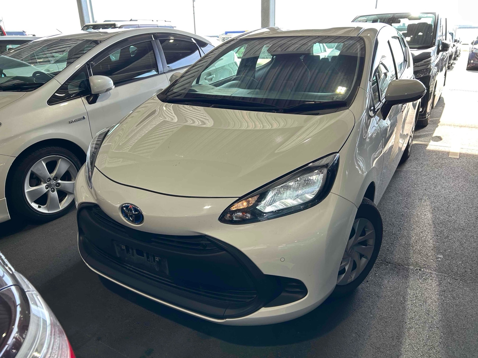 TOYOTA AQUA B Thumbnail 9