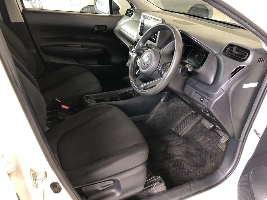 TOYOTA AQUA B Thumbnail 3