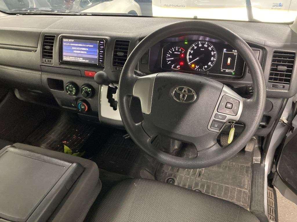 TOYOTA HIACE VAN LONGDX Image 9